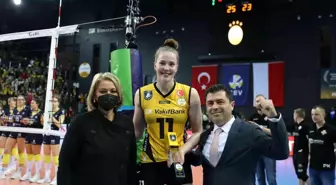 VakıfBank, Şampiyonlar Ligi'nde üst üste 10. kez yarı finalde