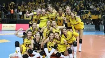 VakıfBank, Şampiyonlar Ligi'nde üst üste 10'uncu kez yarı finalde