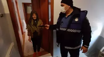 Kocaeli'de belediye işçisinin yolda bulduğu cüzdan sahibine teslim edildi