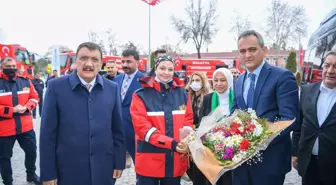 Milli Eğitim Bakanı Mahmut Özer, Malatya Büyükşehir Belediyesini ziyaret etti