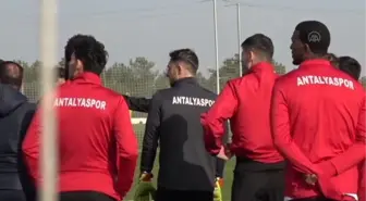 Antalyaspor Başkanı Aziz Çetin, takımın performansı ve hedeflerini değerlendirdi