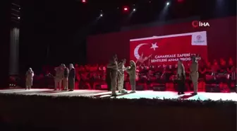 Tarihi zafer şiirler ve kahramanlık türküleriyle kutlandı