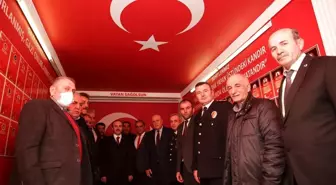 Vali Epcim Şehit Aileleri ve Gaziler Dayanışma Derneği'ni ziyaret etti