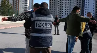 Kayseri'de polis ekiplerinden okul çevrelerinde denetim