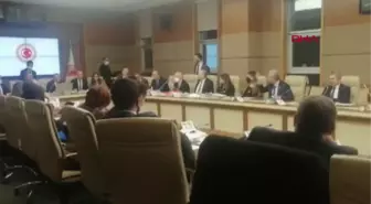 Seçim Kanunu Teklifi TBMM Anayasa Komisyonu'nda KOMİSYON'DA GEÇ SAAT TARTIŞMASI