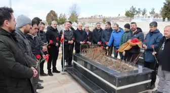 Son dakika haber: Muhsin Yazıcıoğlu ile aynı kazada ölen gazeteci İsmail Güneş, Sivas'ta anıldı