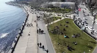 Güneşi gören İstanbullular Caddebostan sahiline akın etti