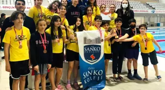 Son dakika spor: SANKO Okulları yüzmede 39 madalya ve 2 kupa kazandı