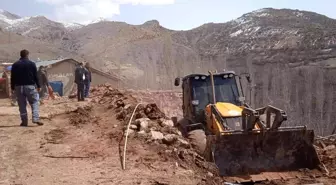 Halkapınar'da ahır çöktü 1 inek telef oldu