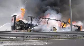 İstanbul'da tıra çarparak yanan otomobilin sürücüsü öldü