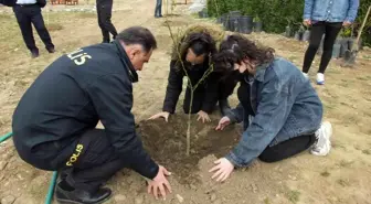 Balıkesir'de protokol meyve fidanı dikim töreninde buluştu