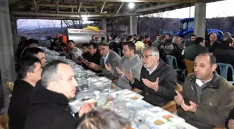 İnönü'de iftar buluşmaları 'Esnemez Mahallesi' ile başladı