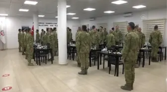 Libya'da görevli Türk Silahlı Kuvvetleri deniz unsurları ilk iftarını yaptı