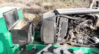 2 adet akü ve elektrik direğini parçalayarak çalan 4 kişi yakalandı