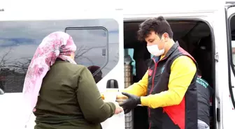Aksaray Belediyesi her gün 2 bin ailenin sofrasına sıcak yemek taşıyor