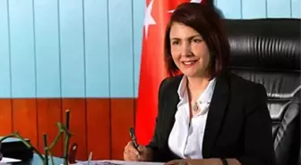 Avcılar eski Belediye Başkanı Handan Toprak, resmi belgede sahtecilik ve ihaleye fesat karıştırmaktan tutuklandı