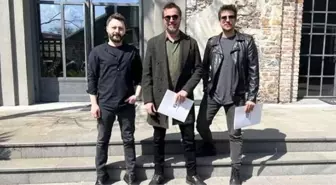 Ünlü Oyuncuların Yeni İşi Şaşırttı