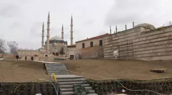 Edirne Kent Konseyi'nden tarihi hamam ve hanın Selimiye Meydan Projesi'ne alınması talebi