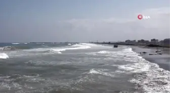 Karadeniz'in parça parça yuttuğu ilçede erozyon giderek artıyor