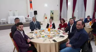 Meclis üyeleri ve muhtarlarla iftar yemeğinde bir araya geldi