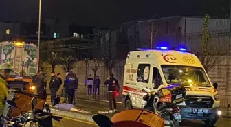 Son dakika haber... Sancaktepe'de çöp kamyonuna çarpan motorlu kurye hayatını kaybetti