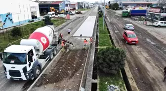 Kutlukent Bulvarı beton yolla yenileniyor