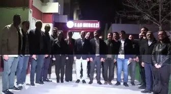 Öğretmenler iftardan sonra kanser hastası çocuklar için kan bağışı yaptı