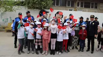 Son dakika... Aydın İl Emniyet Müdürlüğü'nden minik öğrencilere sürpriz