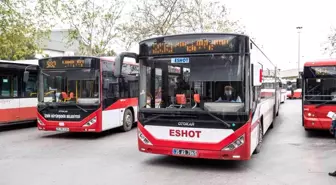 İzmir toplu ulaşıma döndü