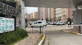 Kadıköy'de sanatçı Koray Candemir'in annesi 9'uncu kattan düşerek yaşamını yitirdi