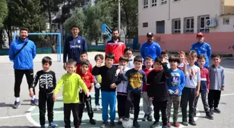 Yunusemre Belediyespor'dan Laleli İlkokulunda futbolcu taraması