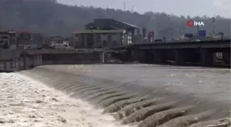 Zonguldak'taki köprü faciasında acılar 10 yıldır dinmiyor... Suya kapılan 4 kişi halen kayıp