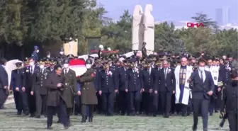 Emniyet teşkilatından Anıtkabir'e ziyaret