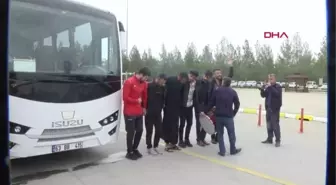 SPOR Avrupa şampiyonu Murat Fırat'a memleketi Şanlıurfa'da davul ve zurnalı karşılama