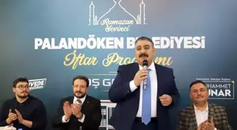 Başkan Sunar'dan gençlere iftar yemeği