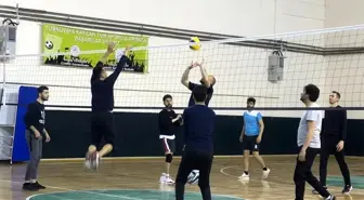 Çameli Belediyesi futboldan sonra voleybola da el attı