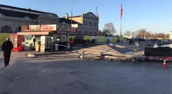 Kadıköy Meydanı'nda bulunan kaçak yapılar yıkılmaya başlandı