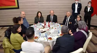 Şehit aileleri ve gaziler onuruna iftar