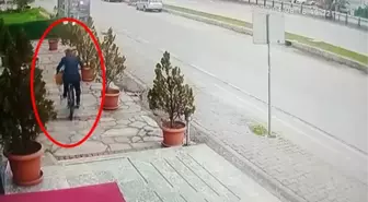 Takım elbiseli hırsız, 6 bin liralık bisiklet çaldı