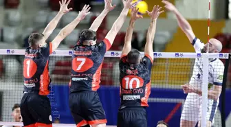 Erkekler AXA Kupa Voley'de ilk finalist Arkas Spor