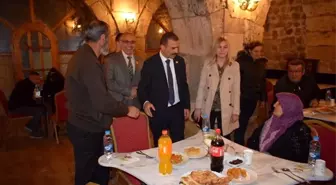 Kaymakam Demirbilek, şehit ailesi ve gazilerle iftarda bir araya geldi