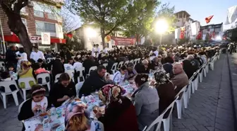 Denizli'de binlerce vatandaş iftar sofrasında buluşmaya devam ediyor