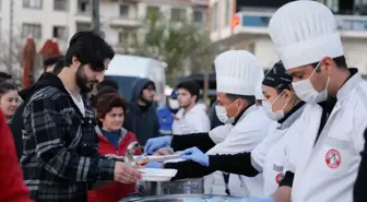 Başkan Gümüş, iftar sofrasında üniversite öğrencileriyle buluştu