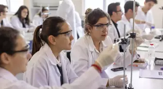 Fitre, zekât ve bayram bağışlarınız Darüşşafakalı öğrencilere gelecek olsun!