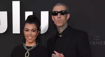 Kourtney Kardashian ve Travis Barker 'sade bir düğün istiyor'