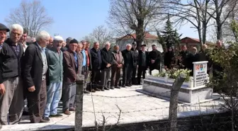 Şehit polis kabri başında anıldı