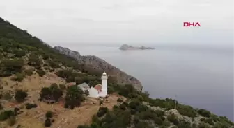 GELİDONYA FENERİ ÇÖPLÜĞE DÖNDÜ