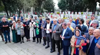 Son dakika haberleri! AK Parti İstanbul İl Başkanı Kabaktepe, Edirnekapı Şehitliği'ni ziyaret etti