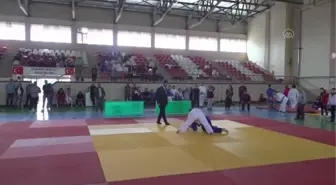 Anadolu Yıldızlar Ligi'nde judo yarı final müsabakaları sona erdi