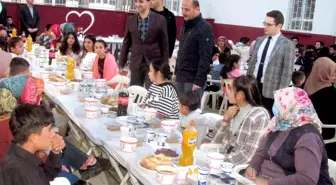 Araban'da öksüz ve yetim çocuklara iftar verildi